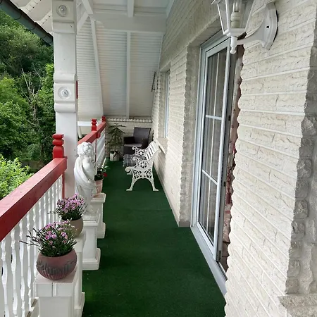 104sqm Bright And High Quality Flat *